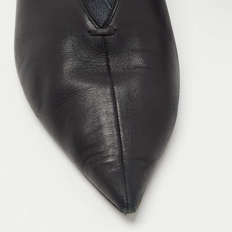 Pre Owned Celine Black Leather V Neck Pointed Toe Pumps Size 41