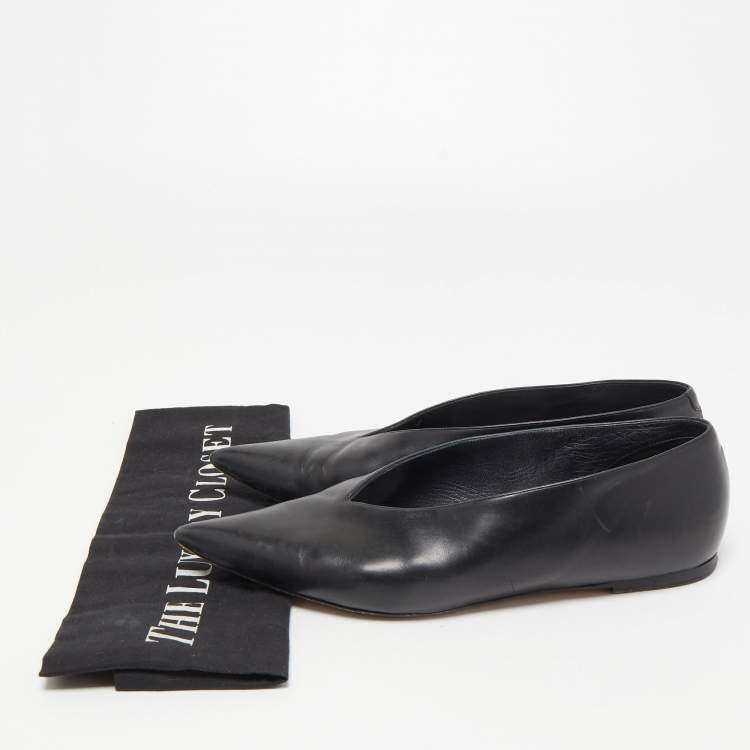 Pre Owned Celine Black Leather V-Neck Ballet Flats Size 35.5