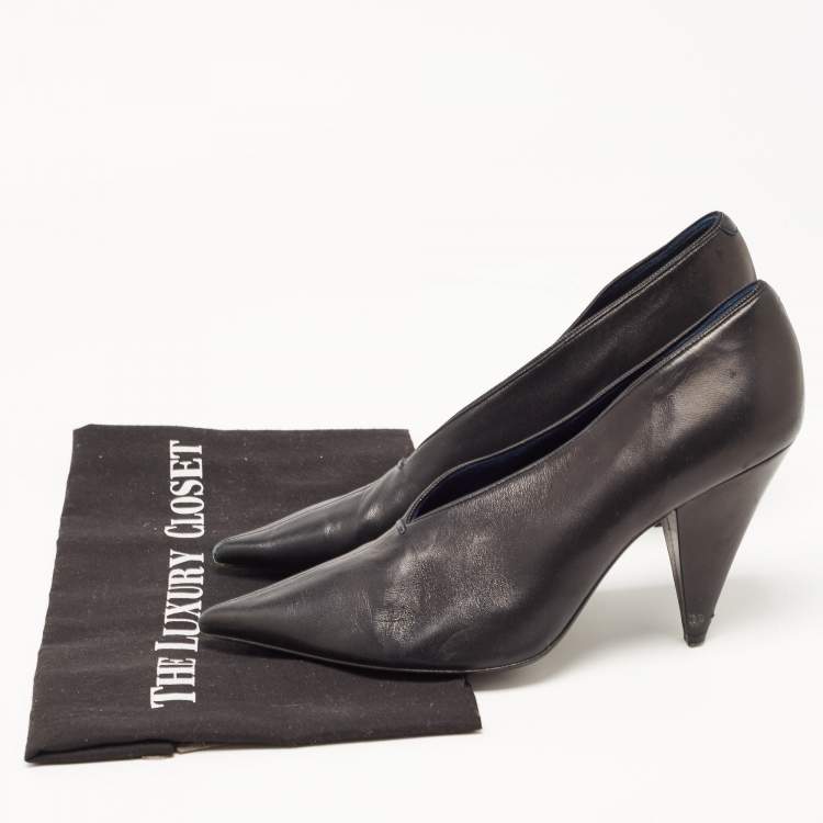 Pre Owned Celine Black Leather V Neck Pointed Toe Pumps Size 38