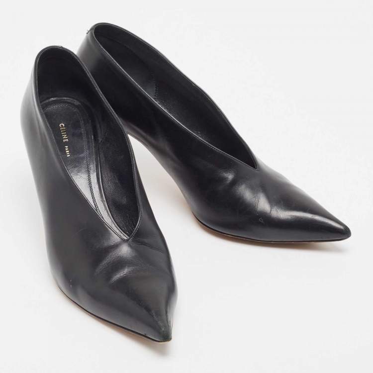 Pre Owned Celine Black Leather V Neck Pumps Size 38