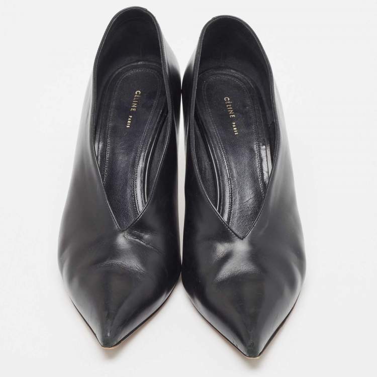 Pre Owned Celine Black Leather V Neck Pumps Size 38