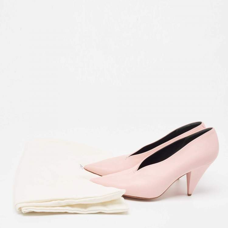 Pre Owned Celine Pink Leather V Neck Pointed Toe Pumps Size 39