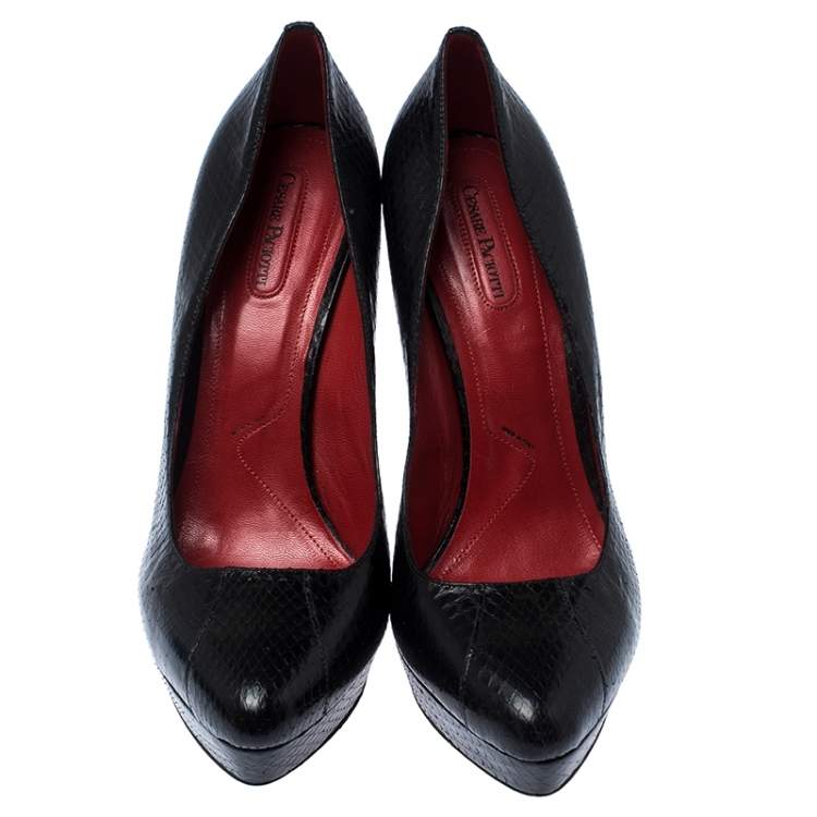 مملوكة مسبقًا Cesare Paciotti Black Python Leather Platform Pumps Size 41