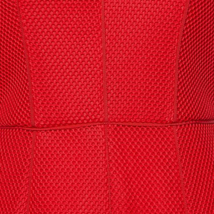 مملوكة مسبقًا CH Carolina Herrera Red Tricot Mesh Sleeveless Gown M