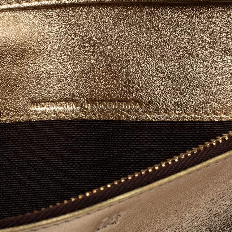 Pre Owned CH Carolina Herrera Embossed Leather Bifold Continental Wallet