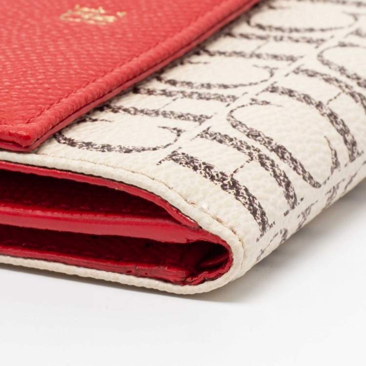 Pre Owned CH Carolina Herrera Red/Off White Monogram Coated Canvas and Leather Flap Compact Wallet