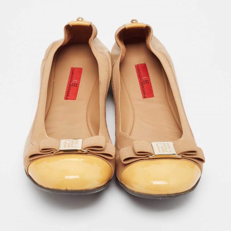 Pre Owned CH Carolina Herrera Brown Leather and Patent Scrunch  Ballet Flats Size 37