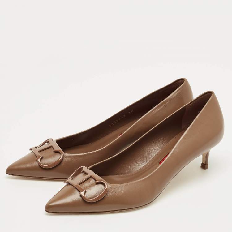 Pre Owned CH Carolina Herrera Brown Leather Pointed Toe Pumps Size 38