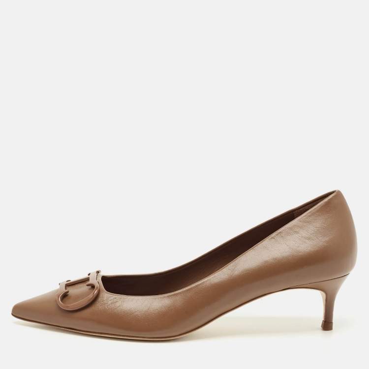 Pre Owned CH Carolina Herrera Brown Leather Pointed Toe Pumps Size 38