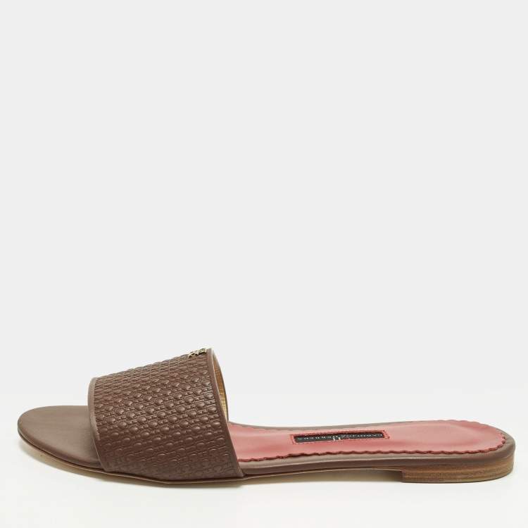 Pre Owned CH Carolina Herrera Size 38 Burgundy Monogram Embossed Leather Flat Slide Sandals