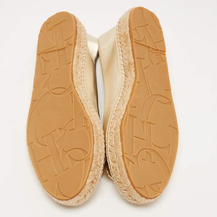 Pre Owned CH Carolina Herrera Gold Leather Logo Buckle Espadrille Flats Size 38