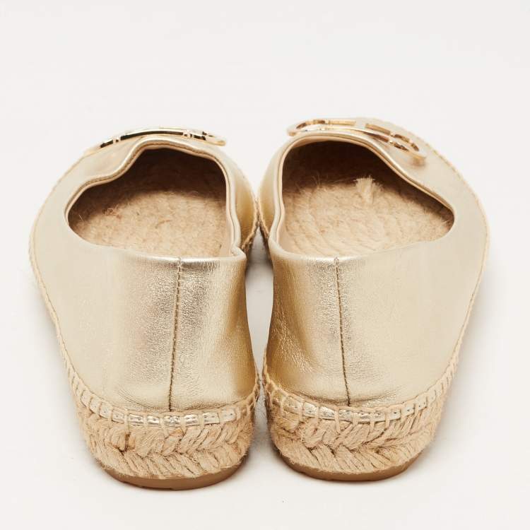 Pre Owned CH Carolina Herrera Gold Leather Logo Buckle Espadrille Flats Size 38