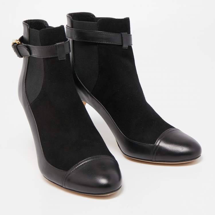 Pre Owned CH Carolina Herrera Black Leather Ankle Boots Size 37