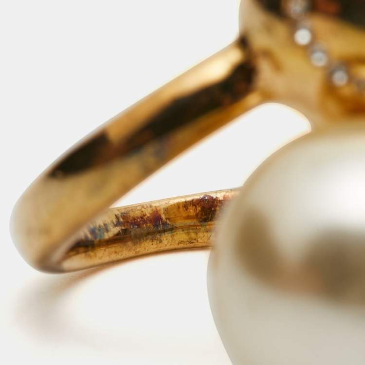 Pre Owned CH Carolina Herrera CH Faux Pearl Crystal Gold Tone Ring Size 52