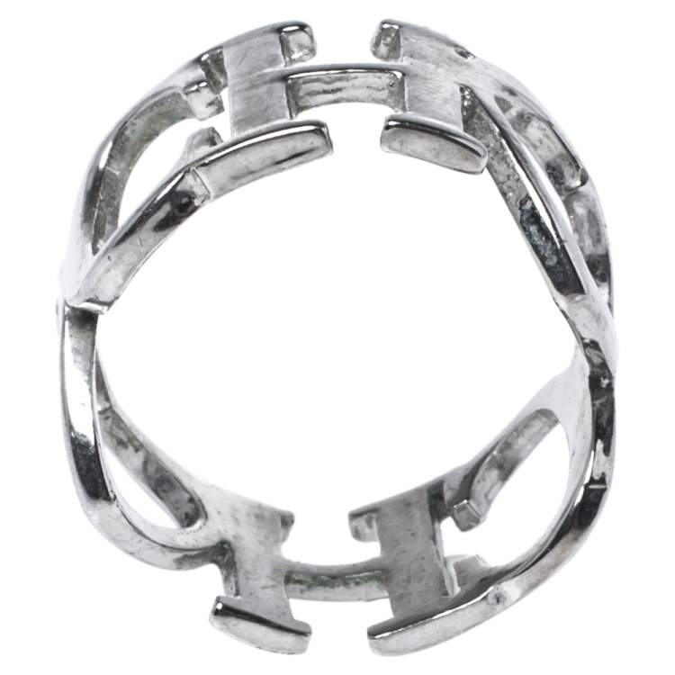 Pre Owned Carolina Herrera Logo & Heart Silver Tone Band Ring Size EU 56