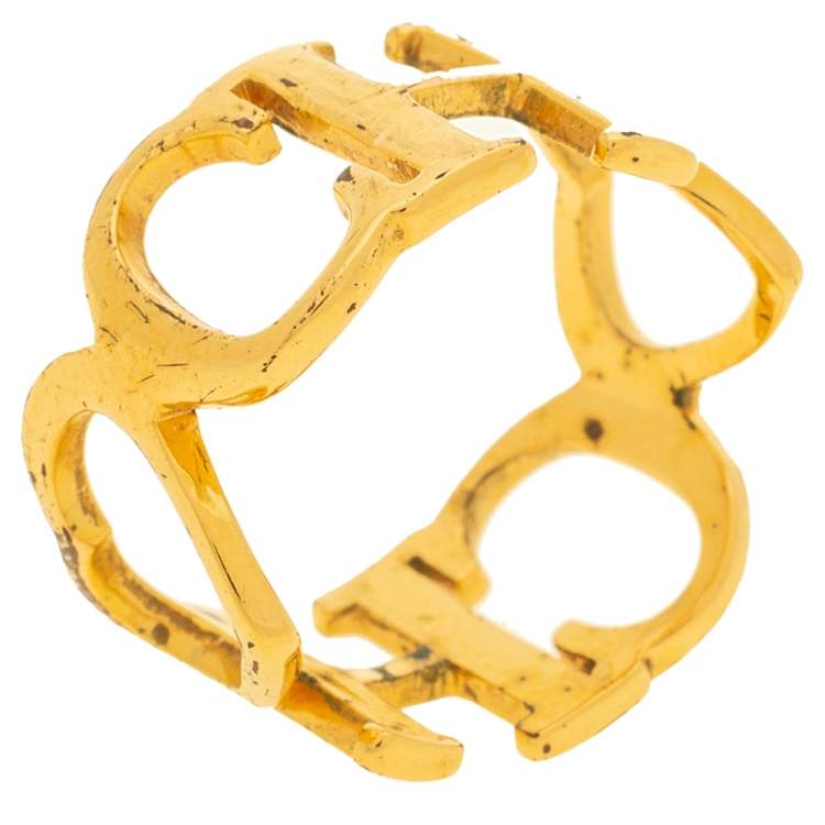 Pre Owned CH Carolina Herrera Logo Heart Gold Tone Band Ring