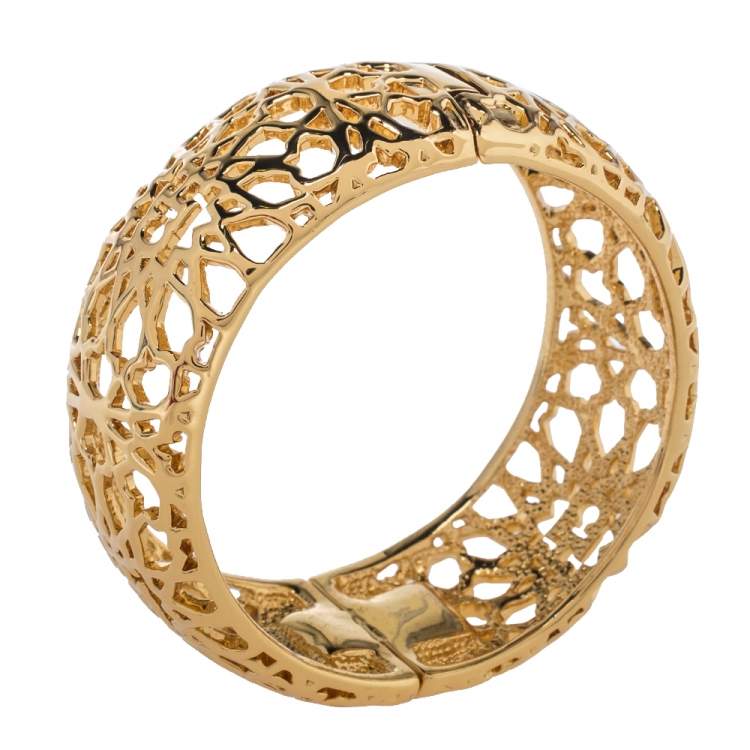 Pre Owned CH Carolina Herrera Gold Tone Filigree Bangle Bracelet