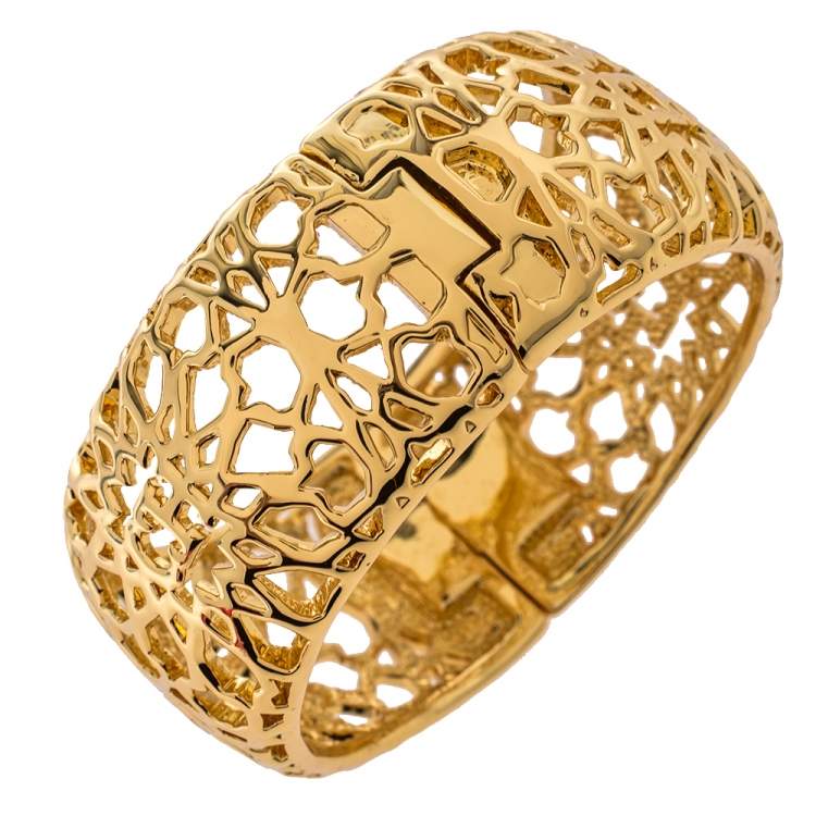 Pre Owned CH Carolina Herrera Gold Tone Filigree Bangle Bracelet