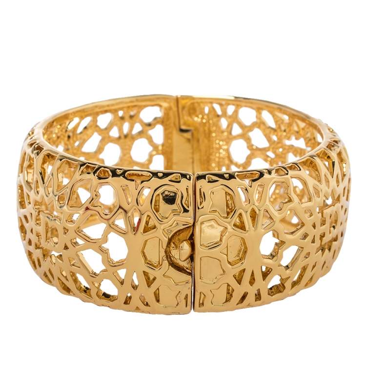 Pre Owned CH Carolina Herrera Gold Tone Filigree Bangle Bracelet