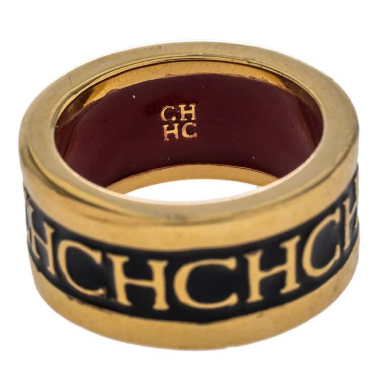 Pre Owned CH Carolina Herrera Black Logo Enamel Gold Tone Band Ring EU 57