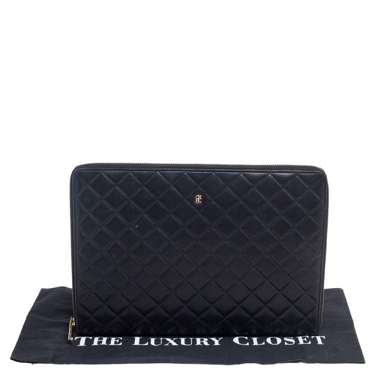 Pre Owned CH Carolina Herrera Black Quilted Leather Zip Around Document Case
