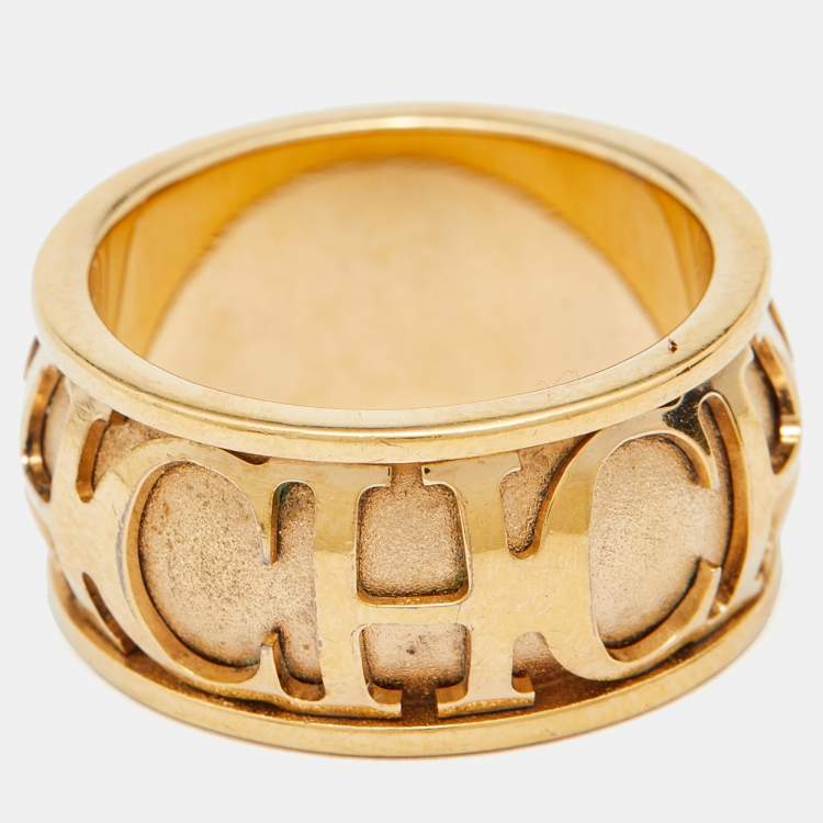 Pre Owned CH Carolina Herrera Gold Tone Logo Band Ring Size 57