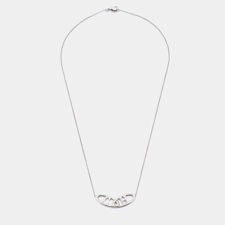 Pre Owned CH Carolina Herrera Silver Tone Logo Pendant  Necklace