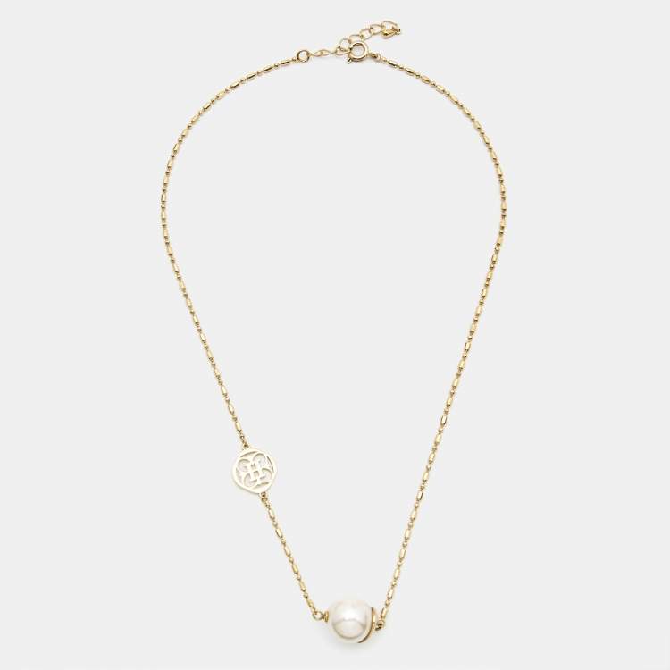Pre Owned CH Carolina Herrera CH Faux Pearl Gold Tone Earrings and Necklace