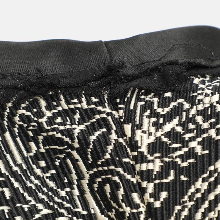 Pre Owned CH Carolina Herrera Monochrome Jacquard Fabric Midi Sleeveless Dress M