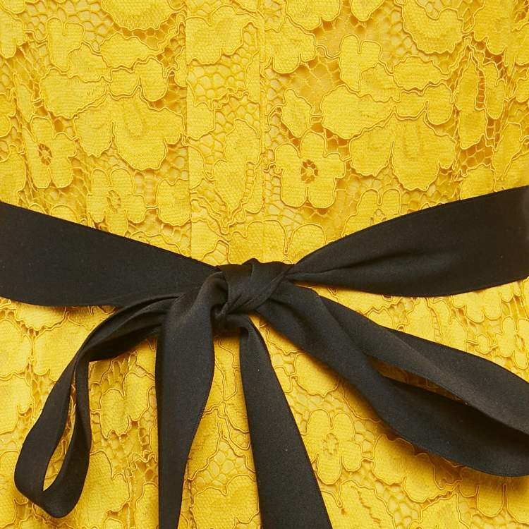 Pre Owned CH Carolina Herrera Yellow Lace Belted Midi Dress M