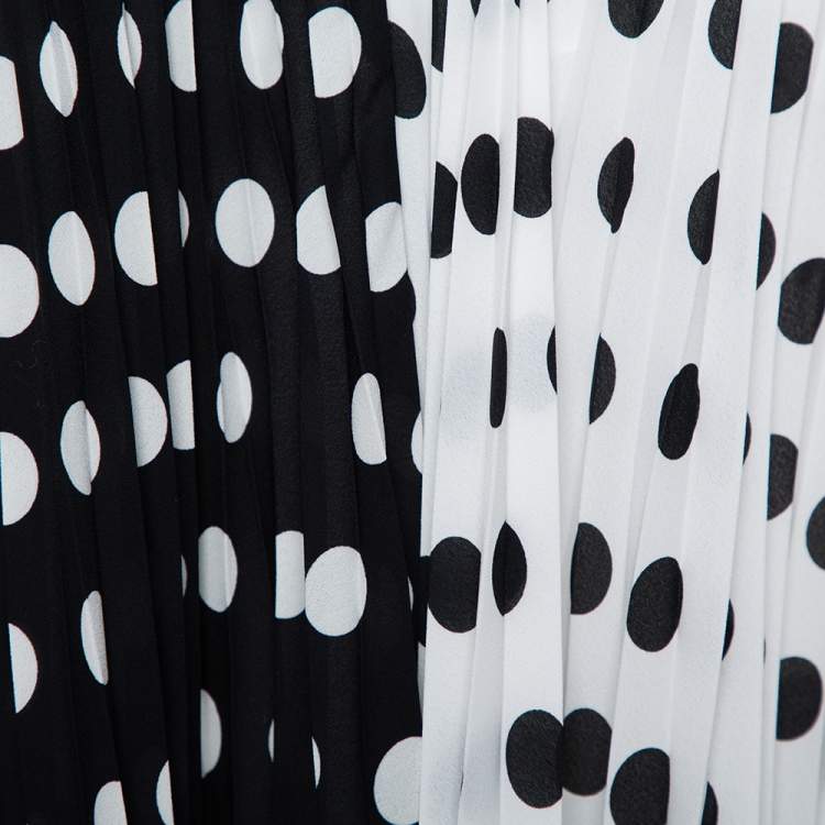 Pre Owned CH Carolina Herrera Monochrome Polka Dot Printed Chiffon Pleated Sleeveless Top L