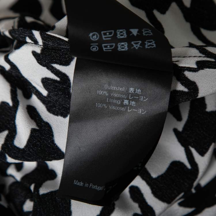 Pre Owned CH Carolina Herrera Monochrome Houndstooth Print Satin Jacket M