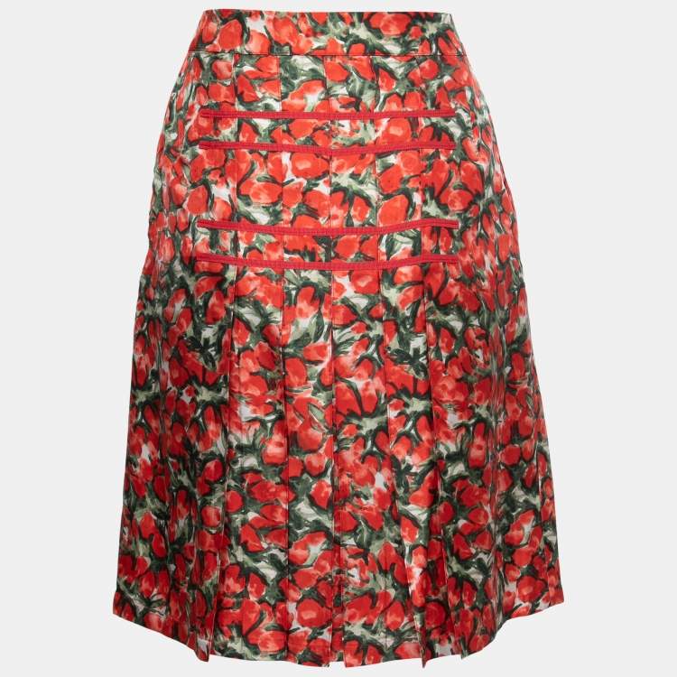 Pre Owned CH Carolina Herrera Red Strawberry Printed Silk A-Line Skirt S