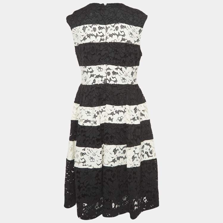 Pre Owned Carolina Herrera Black/White Lace Sleeveless Midi Dress M