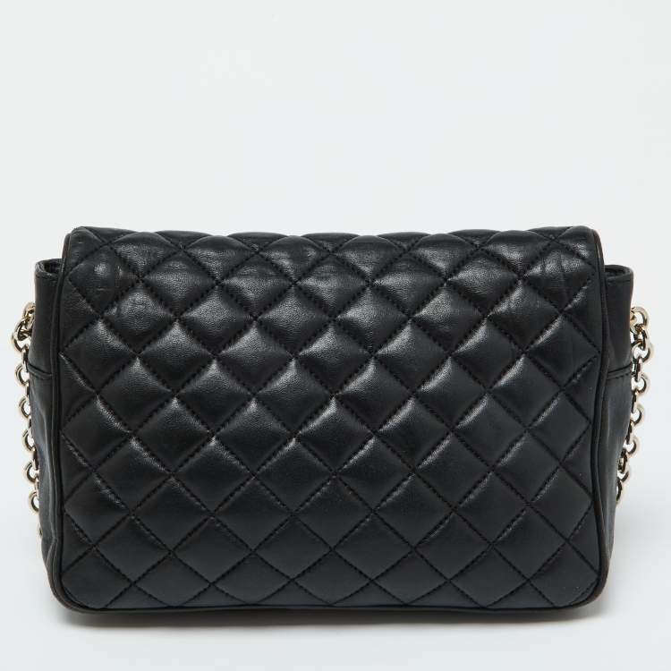 Pre Owned CH Carolina Herrera Black Quilted Leather Flap Shoulder Bag