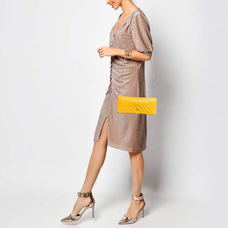 Pre Owned CH Carolina Herrera Yellow Quilted Leather Chain Clutch