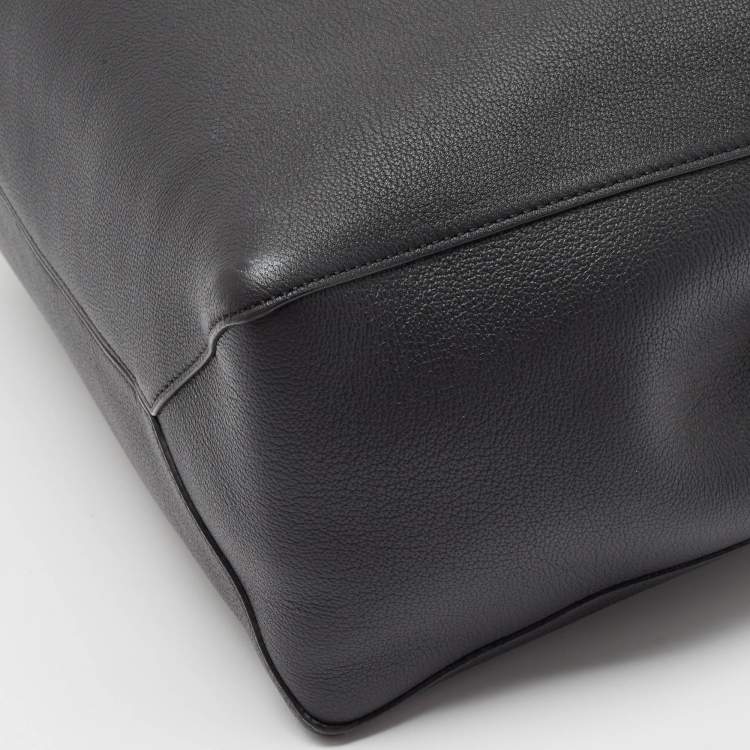 Pre Owned CH Carolina Herrera Black Leather Editors Shopping Zip Tote