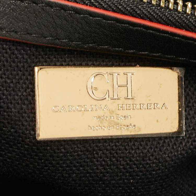 Pre Owned CH Carolina Herrera Black Leather Medium Initials Insignia Shoulder Bag