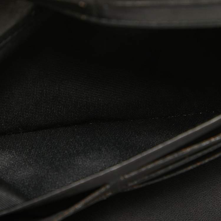 Pre Owned CH Carolina Herrera Black Quilted Leather Trifold Wallet