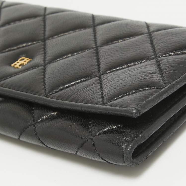 Pre Owned CH Carolina Herrera Black Quilted Leather Trifold Wallet