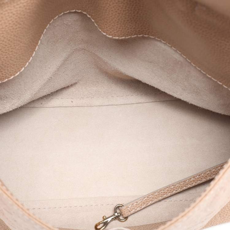 Pre Owned Carolina Herrera Beige Leather Minuetto Flap Top Handle Bag