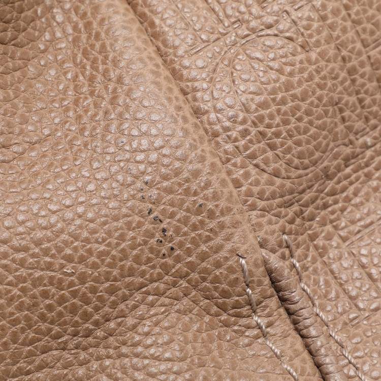 Pre Owned Carolina Herrera Beige Leather Minuetto Flap Top Handle Bag