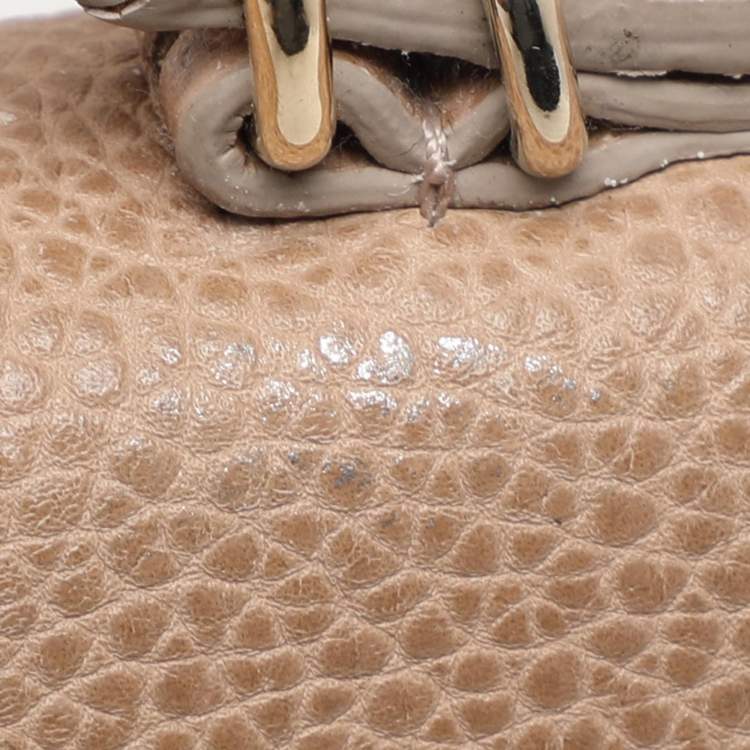Pre Owned Carolina Herrera Beige Leather Minuetto Flap Top Handle Bag