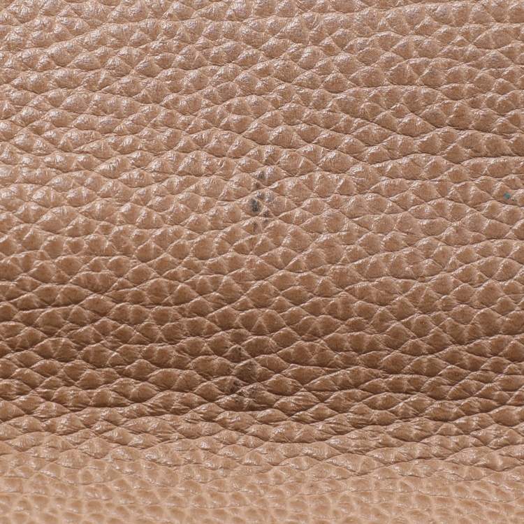 Pre Owned Carolina Herrera Beige Leather Minuetto Flap Top Handle Bag