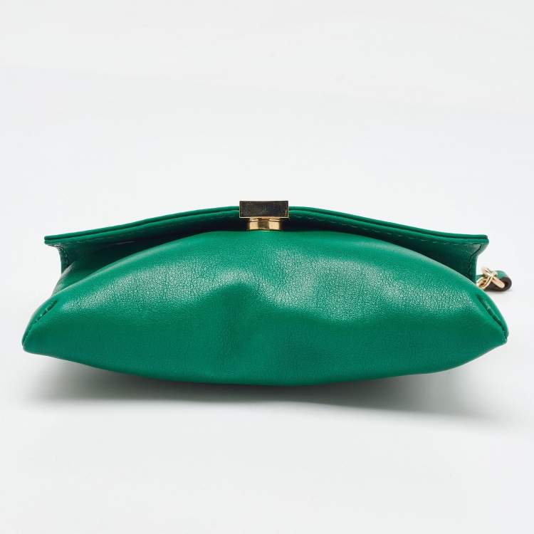 Pre Owned CH Carolina Herrera Green Leather Envelope Flap Crossbody Bag