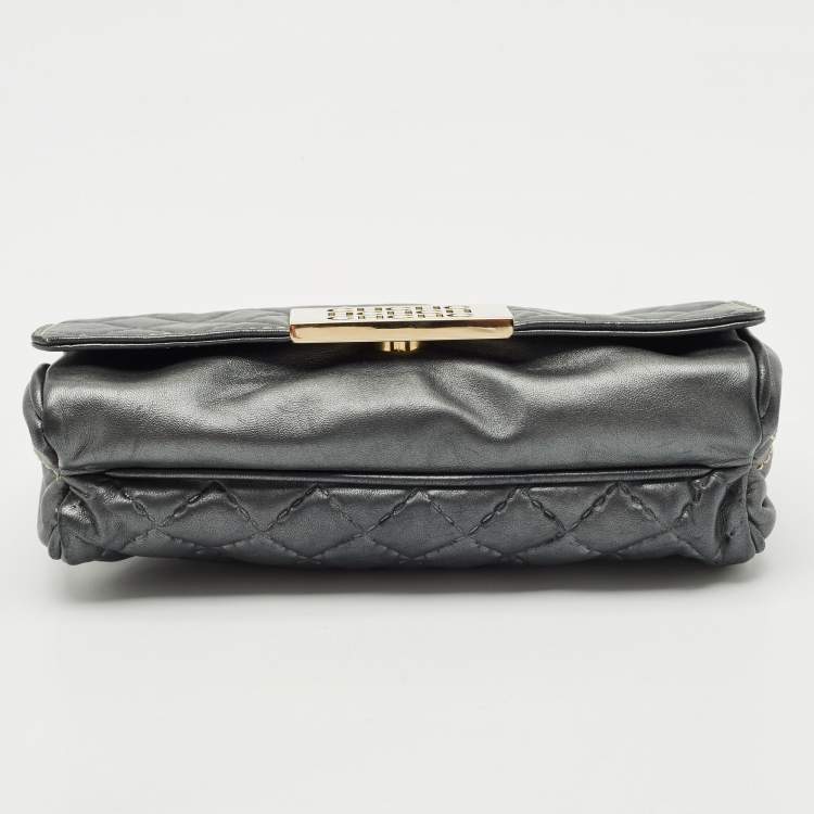 Pre Owned CH Carolina Herrera Metallic Grey Quilted Embossed Leather Flap Clutch