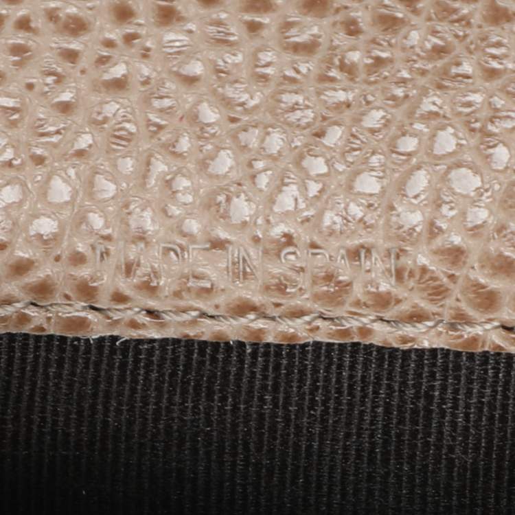 Pre Owned CH Carolina Herrera Beige Leather Trifold Wallet
