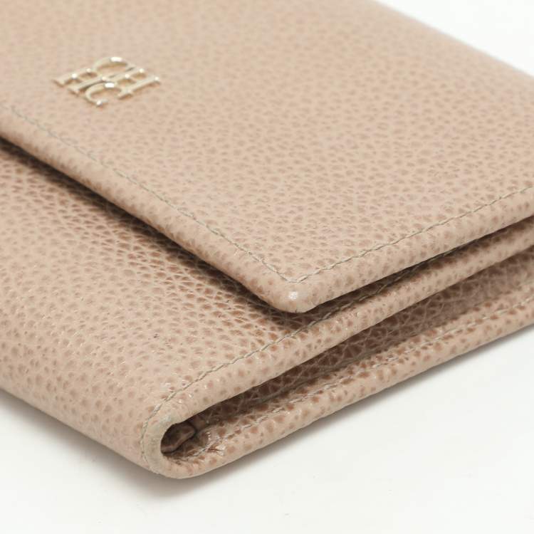 Pre Owned CH Carolina Herrera Beige Leather Trifold Wallet