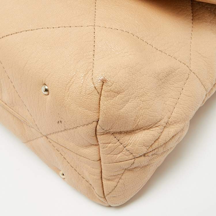 Pre Owned CH Carolina Herrera Beige Quilted Leather Flap Chain Shoulder Bag