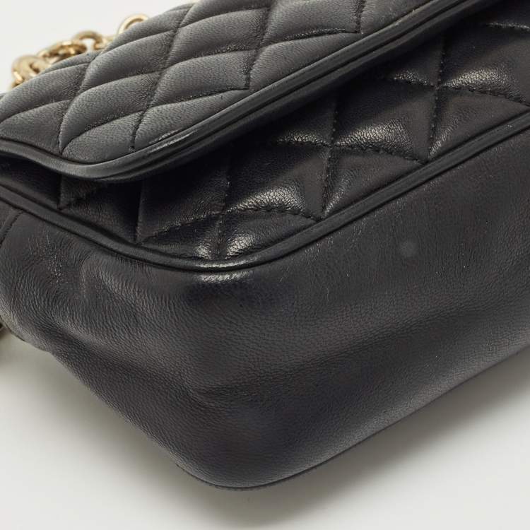Pre Owned CH Carolina Herrera Black Quilted Leather Chain Crossbody Bag